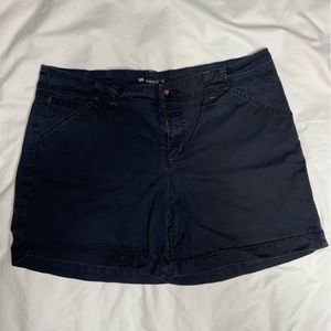 Lee midrise fir shorts